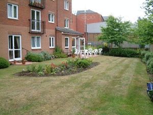 PHOTOS SHOW GENERAL VIEW OF RETIREMENT DEVELOPMENT- click for photo gallery